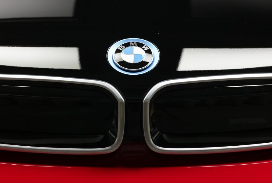 Логотип BMW i3s (I01) 2019 года  (фото 4 из 20)
